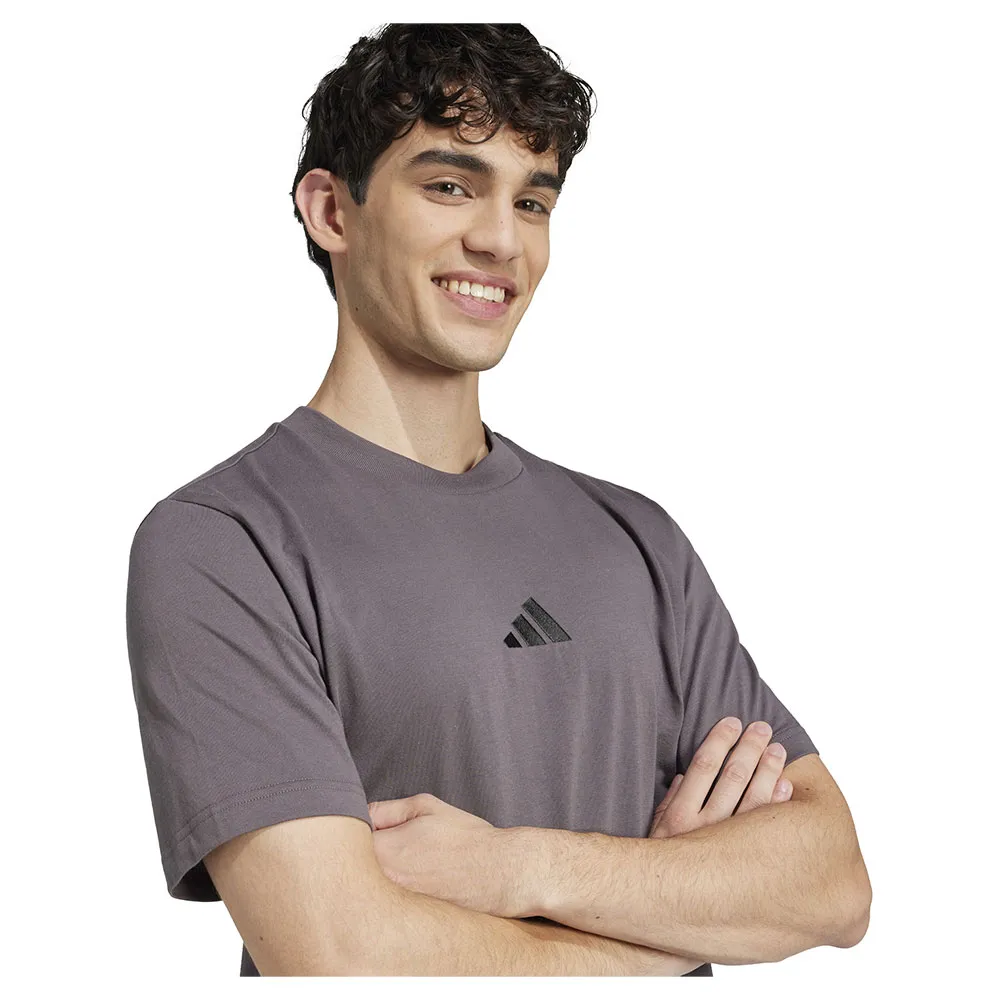141515992_5.webp