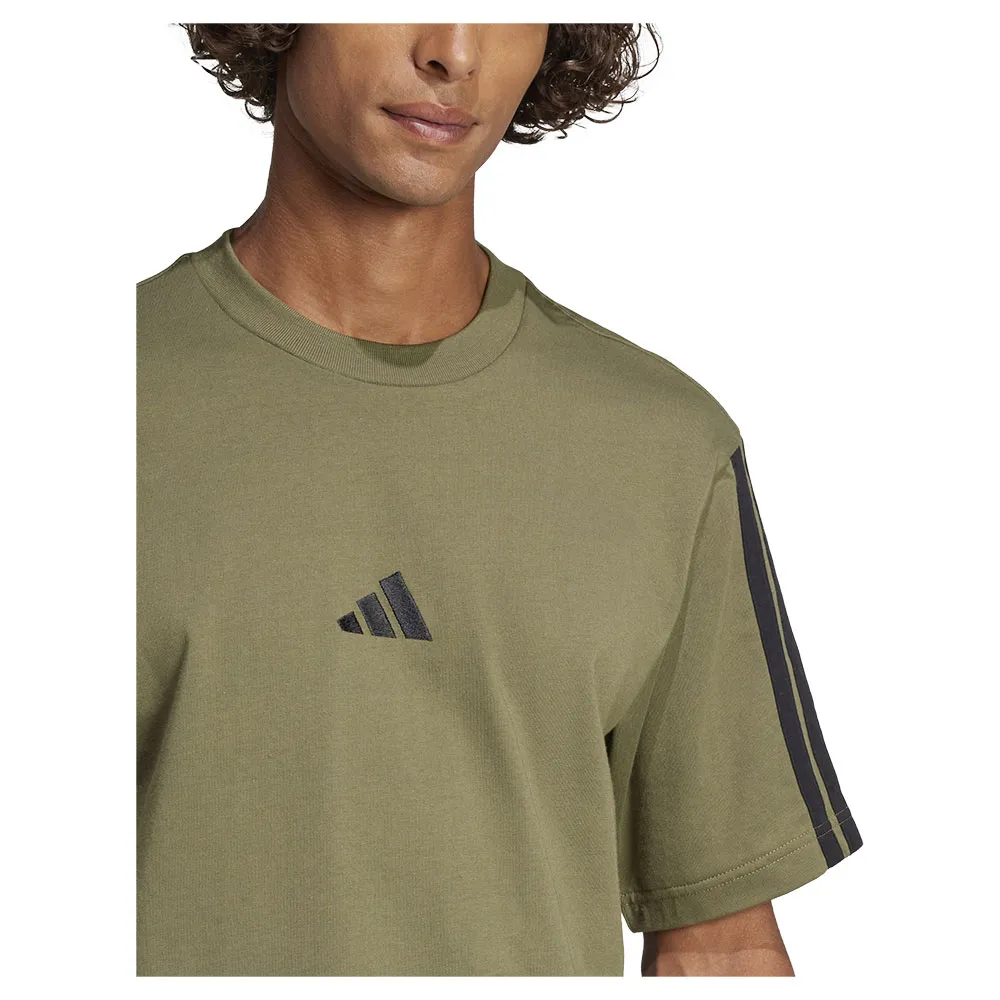 141515997_5.webp