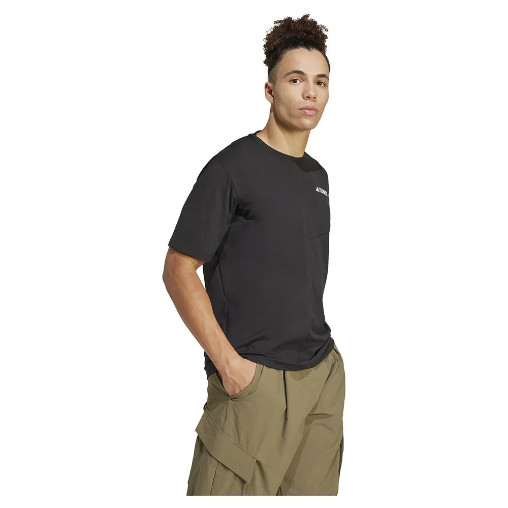 141516801_2.webp