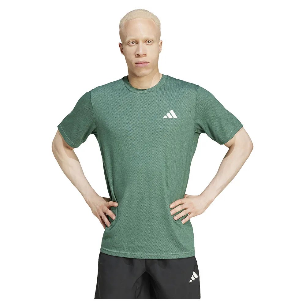 141516877.webp