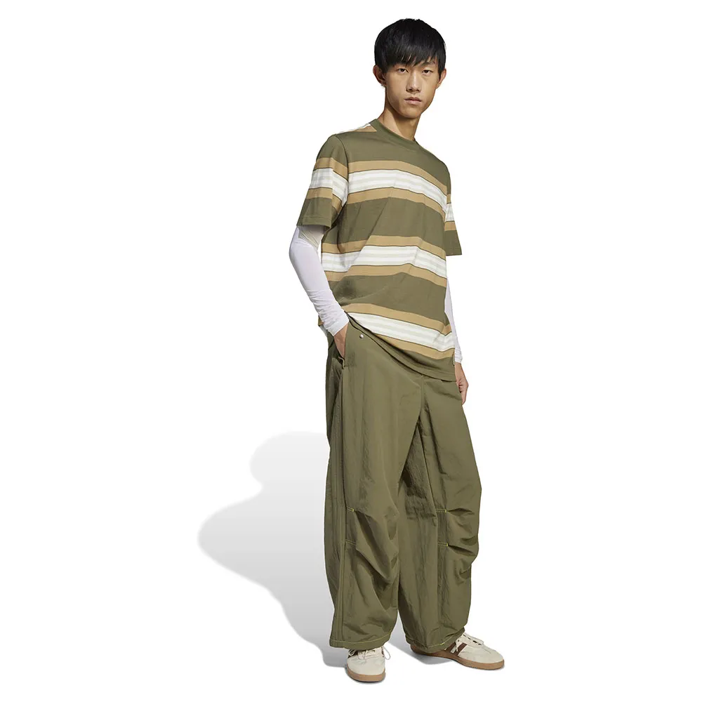 141517562_4.webp