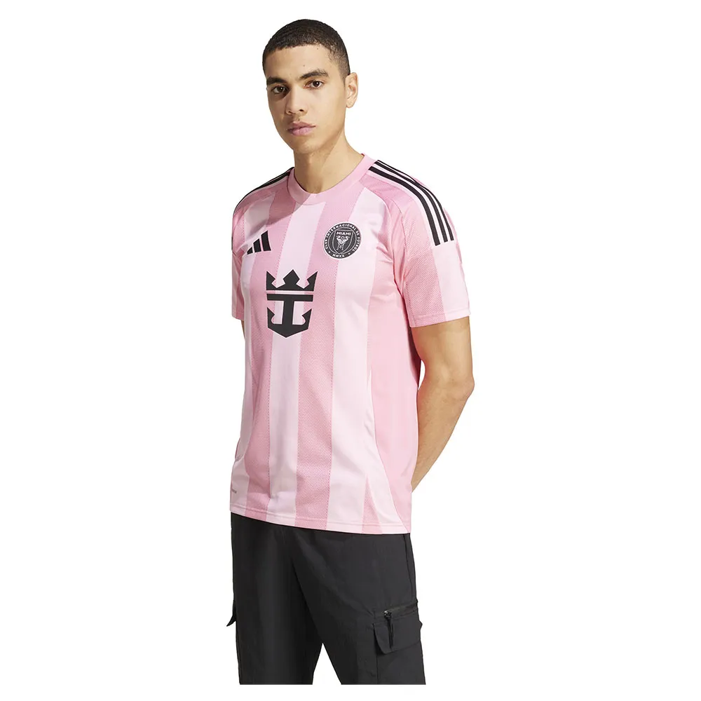 141585383.webp