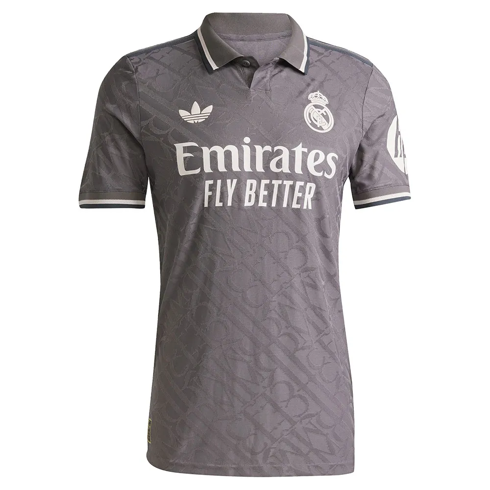 141585540.webp