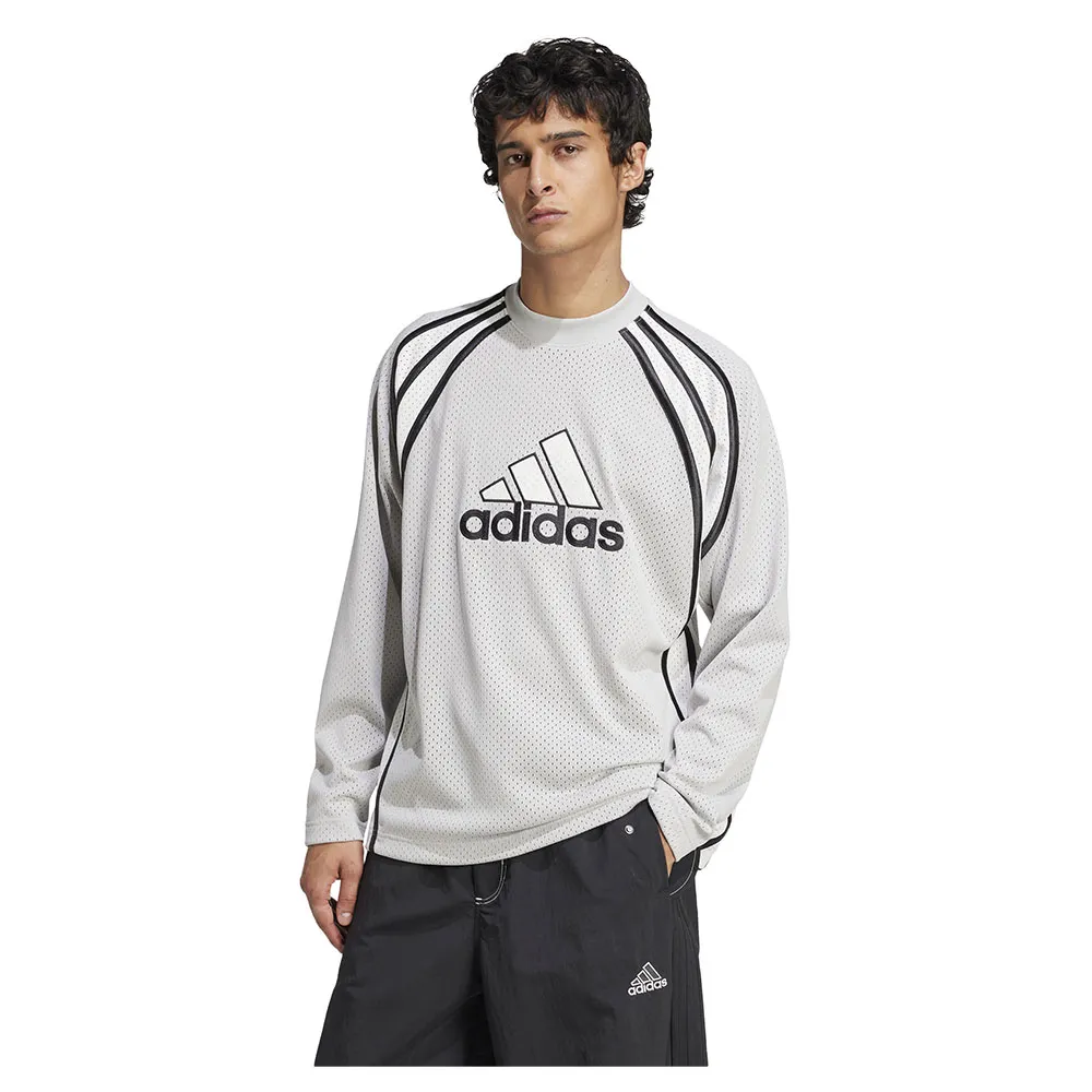 141586103.webp