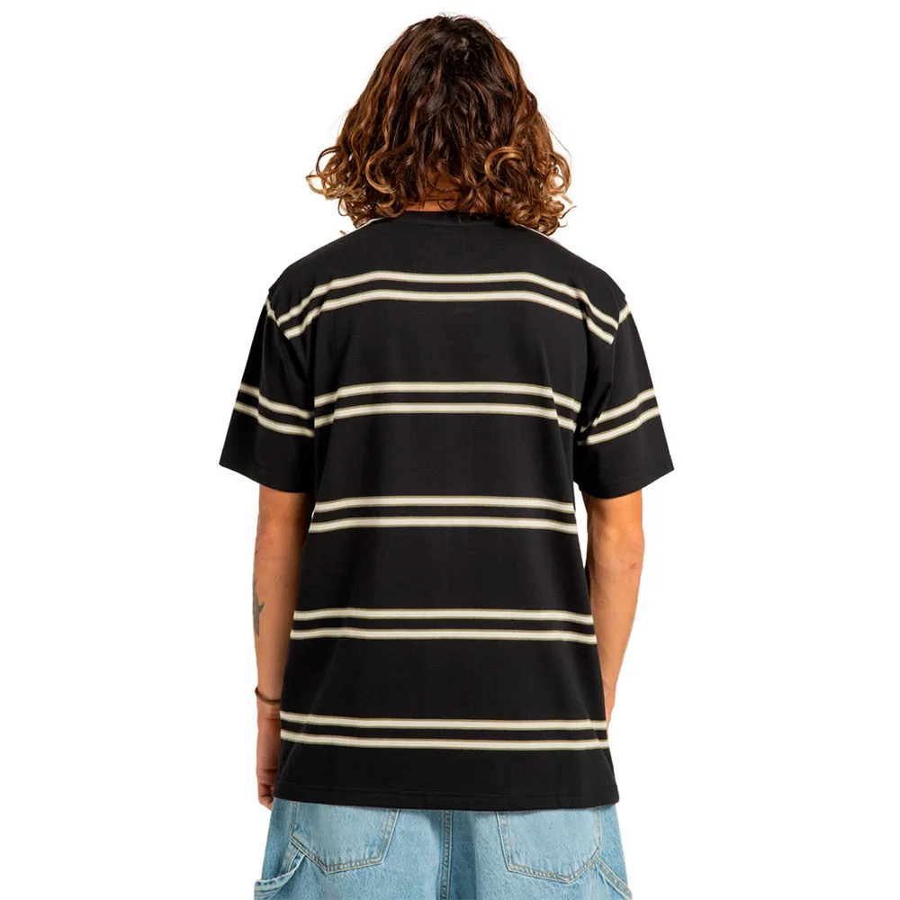 141658600_2.webp