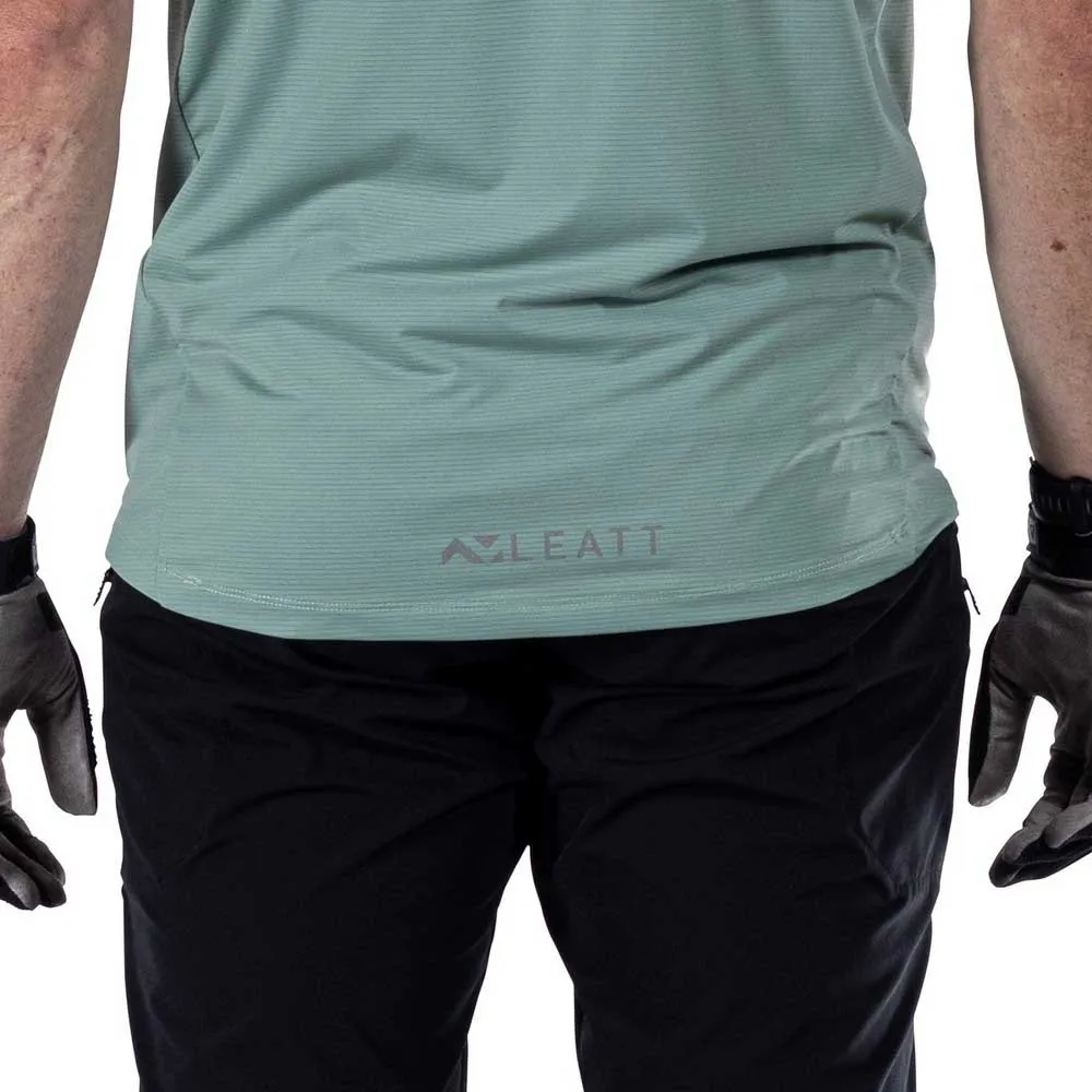 141688263_8.webp