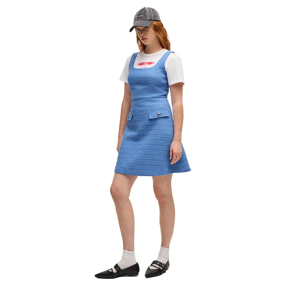 141706710_2.webp