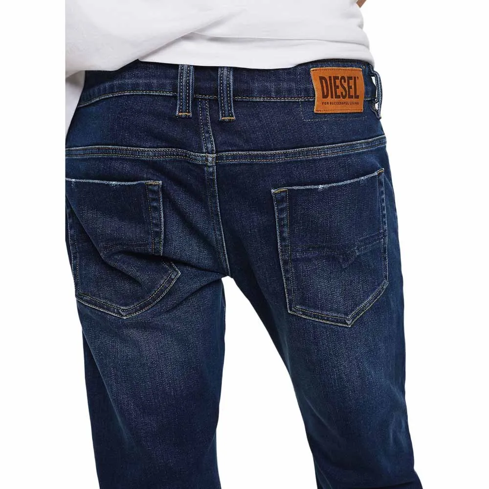 141949577_3.webp