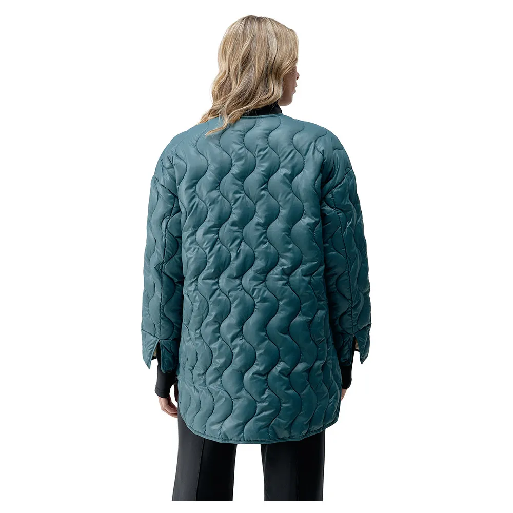 Born Living Yoga Yasu Jacka Kvinna