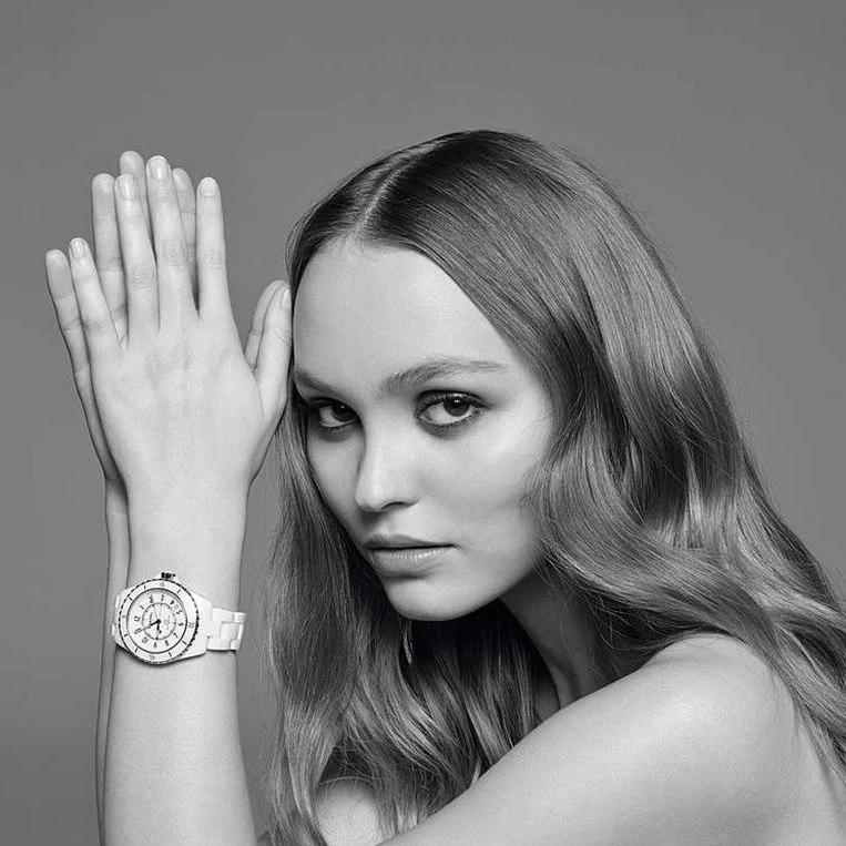 Lancement de la montre J12