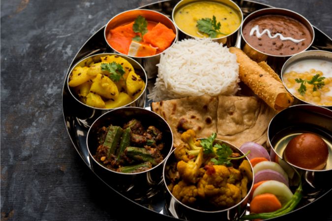 20 Best Halal Indian Foods to Try – Popular Dishes, Street Food, Curries, and Desserts