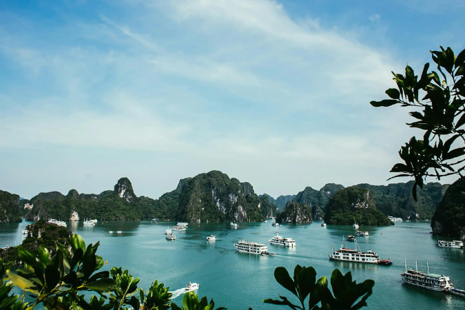 Navigating the Seas: A Comprehensive Exploration of Cruise Ships