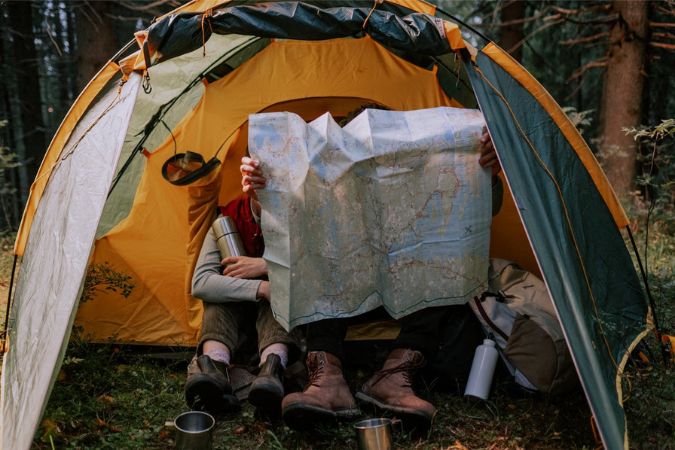 Essential Camping Gear for Beginners: What You Need for Your First Trip