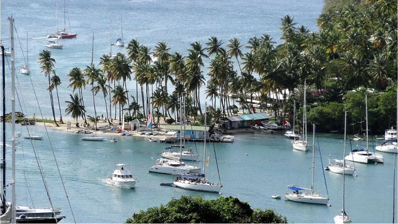 Sailing the Caribbean: A Review of Top Cruise Lines and Routes Sailing the Caribbean: A Review of Top Cruise Lines and Routes