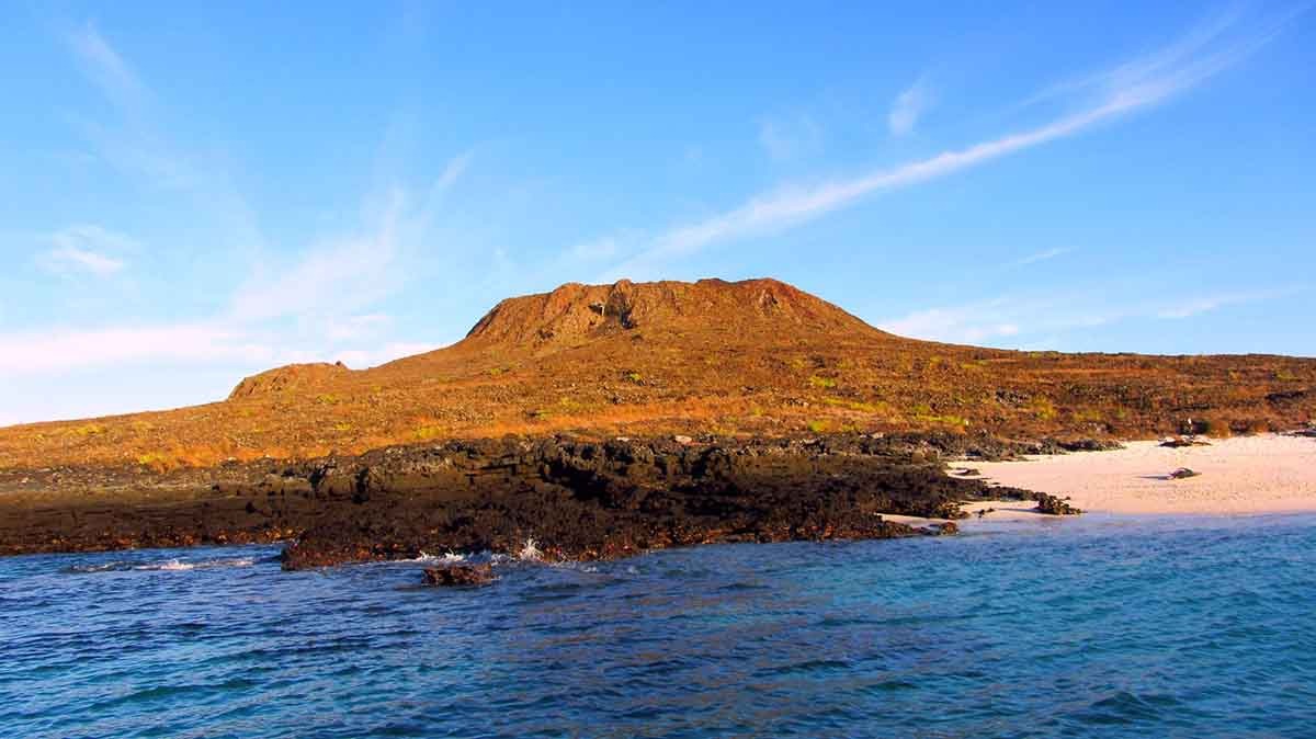 Western Islands Galapagos Catamaran Cruise 8 day route (2025)
