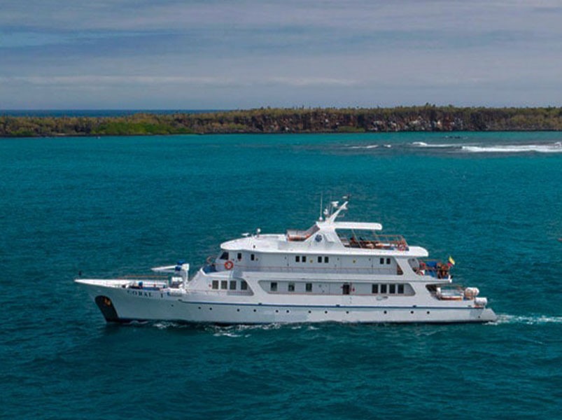 Itinerary A - Coral I & II Yacht | Coral I & II | Galapagos Tours