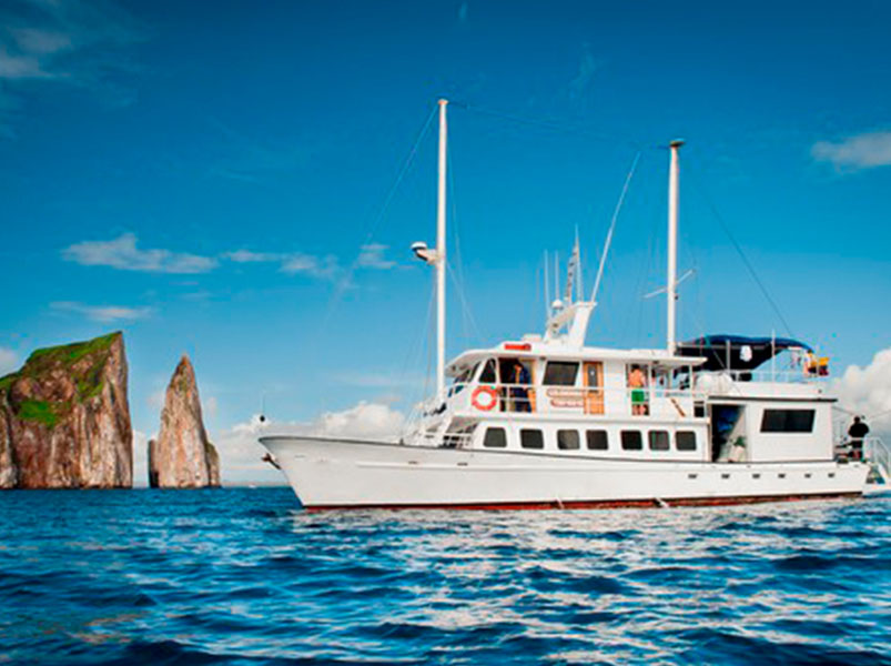 Itinerary A - Floreana Yacht | Floreana | Galapagos Tours