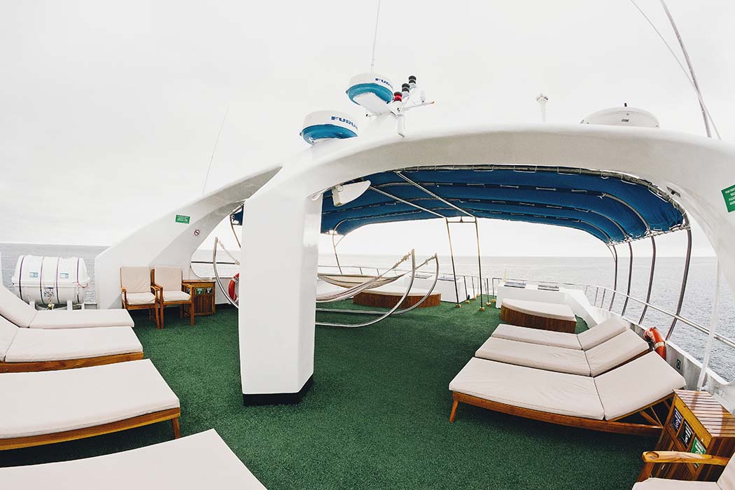 Sundeck | Galapagos Sky