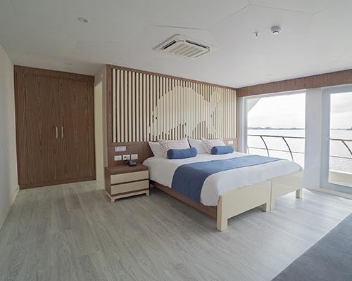 Golden suite | Elite Catamaran