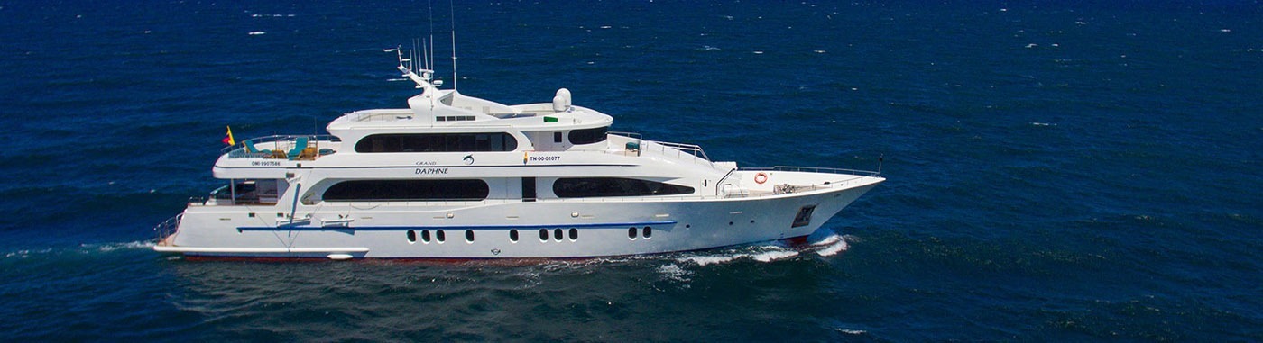 Itinerary 8 Days B - Grand Daphne Yacht | Grand Daphne | Galapagos Tours