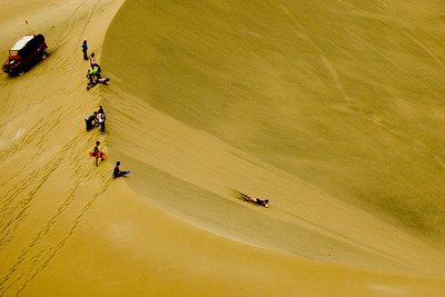 Sandboad at Huacachina