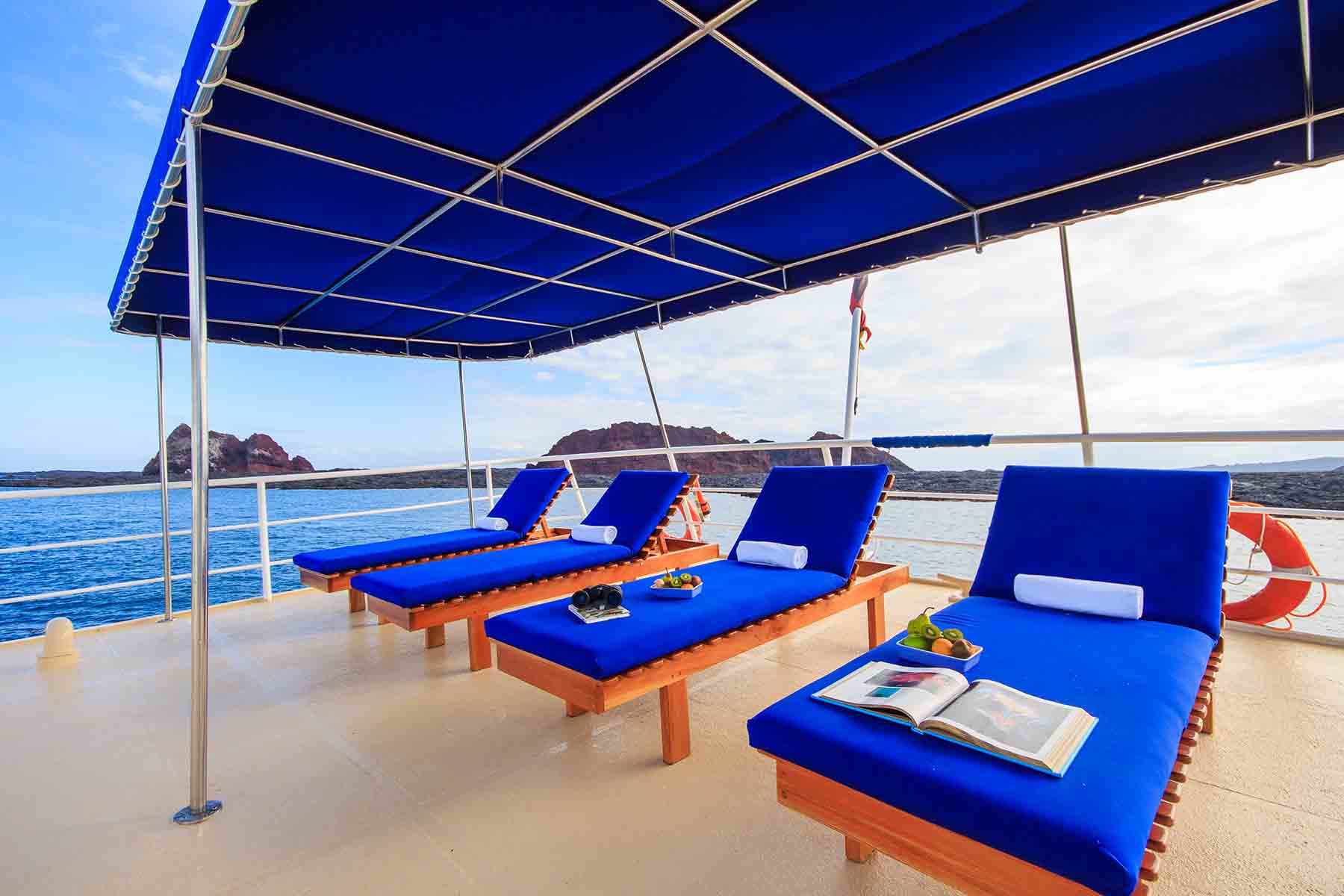 Main Deck | Cachalote Explorer Yacht