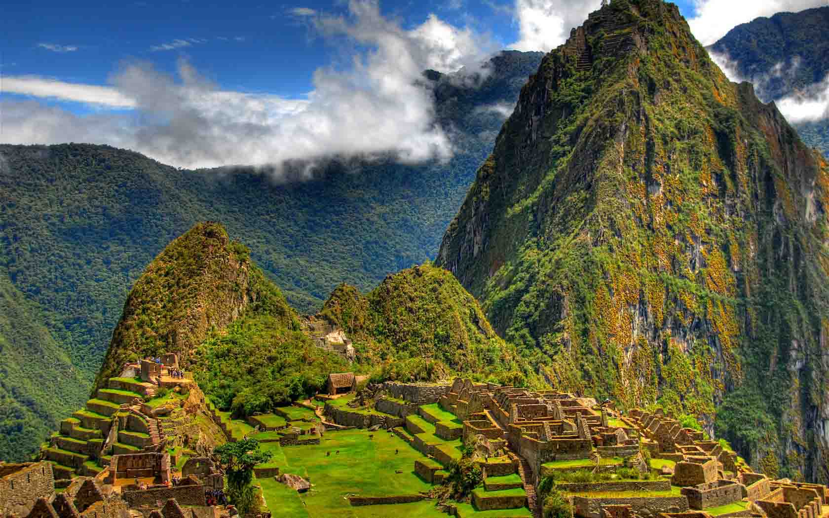 Visiting famous landmarks: A Journey Through Time - Introduction
