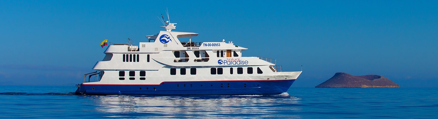 Deluxe Western & Southern Vessel Expedition - Natural Paradise Yacht | Natural Paradise | Galapagos Tours