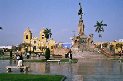 Plaza de Armas | Trujillo | Peru