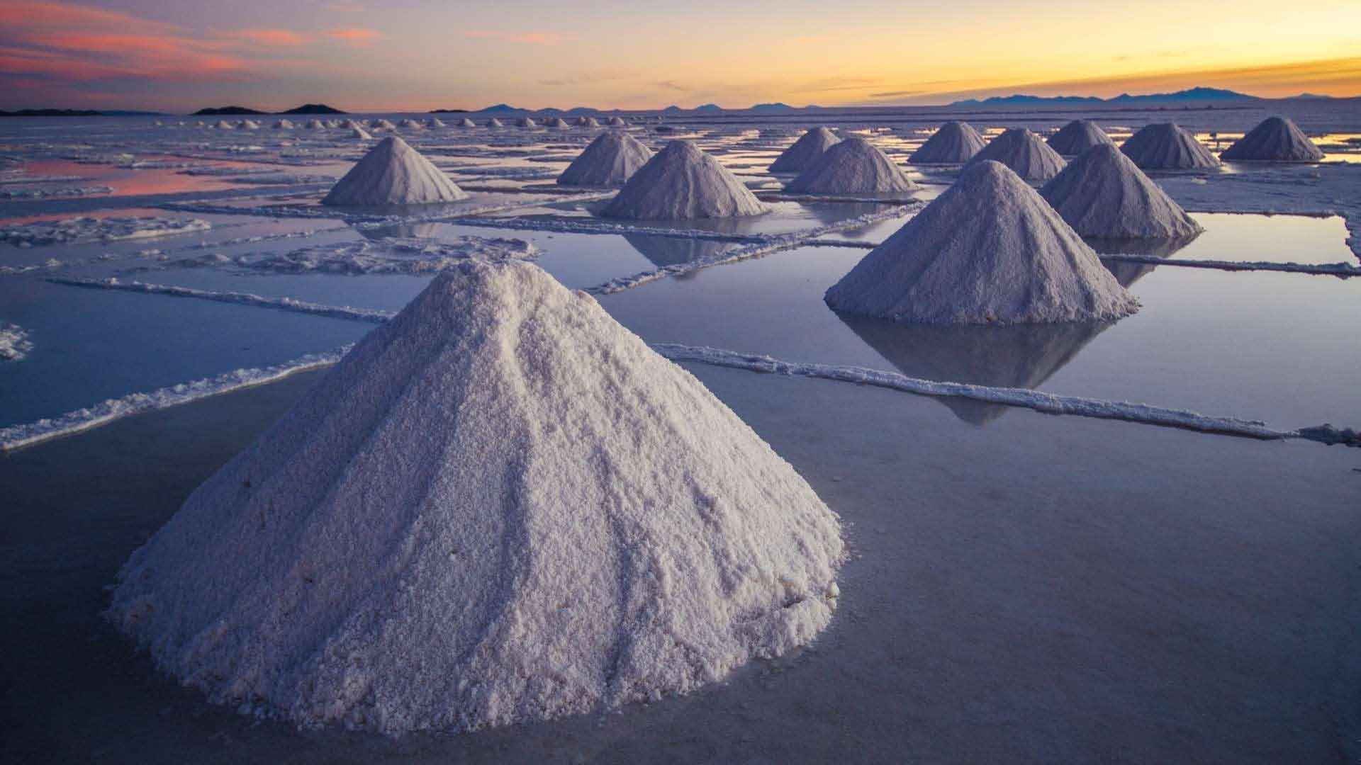 The Ultimate Uyuni Salt Desert Guide for 2023