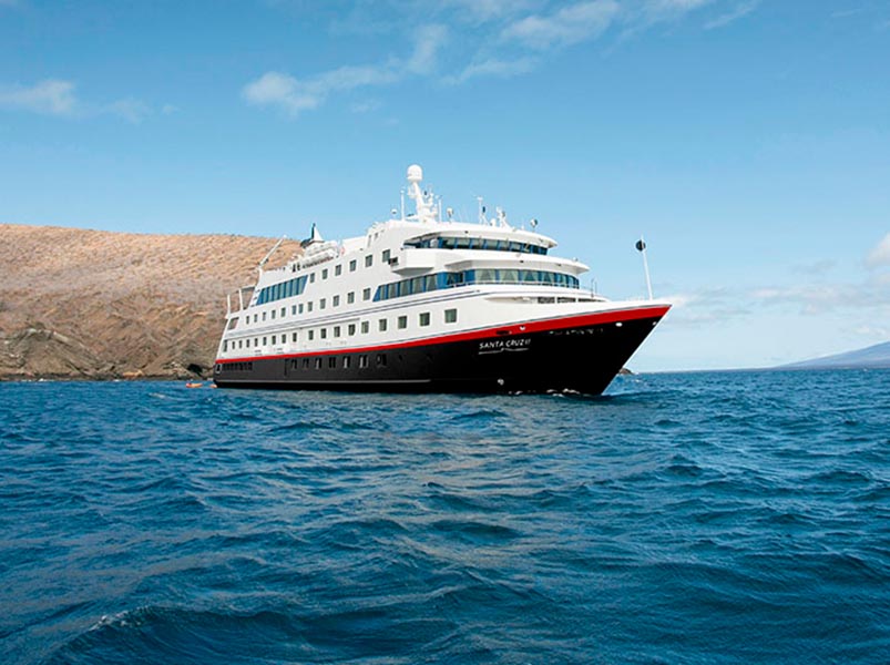 Genovesa and Central Islands High-End Boat Journey - Santa Cruz II Expedition Ship | Santa Cruz II | Galapagos Tours