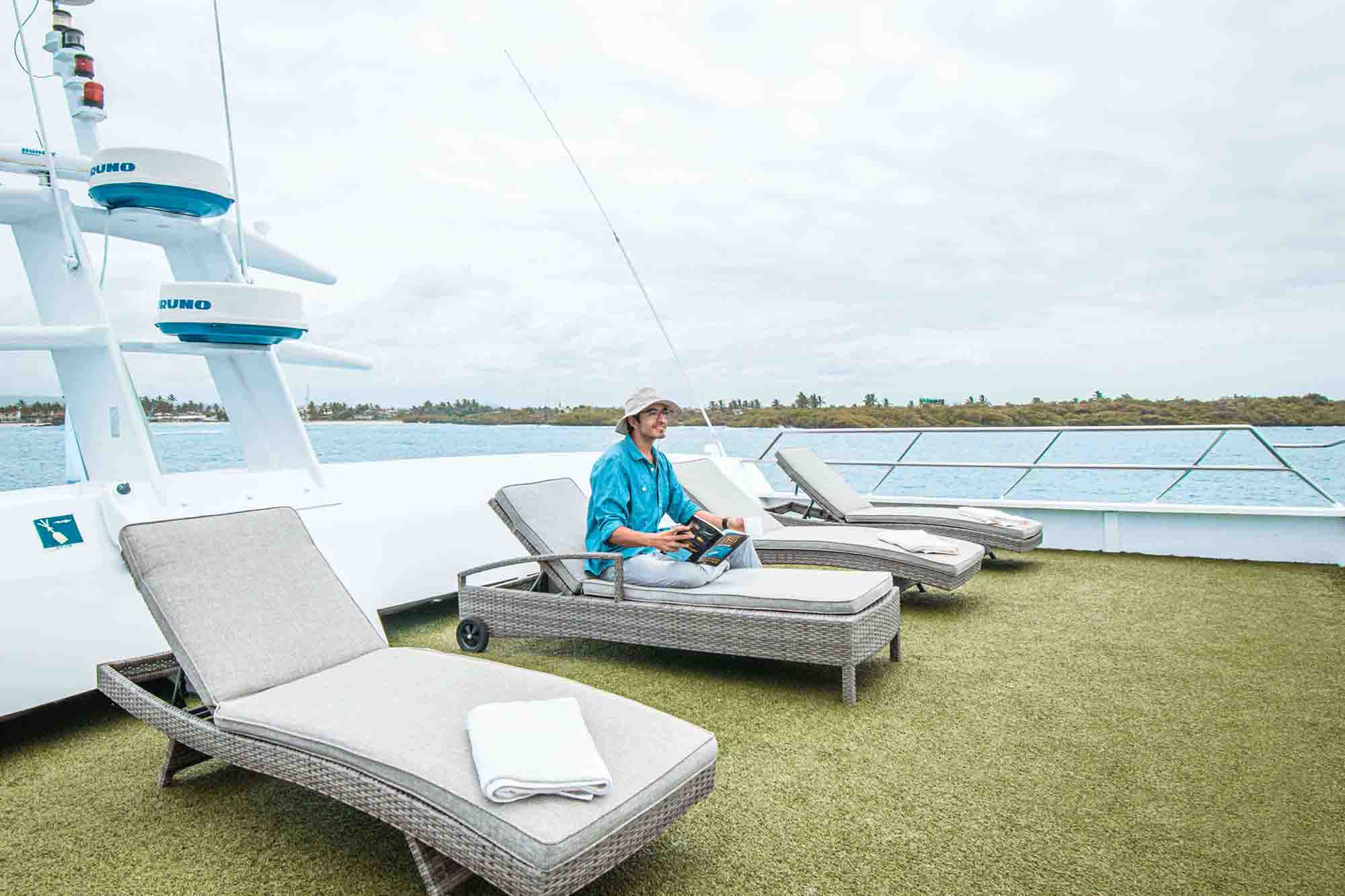 Sun deck | Anahi Catamaran