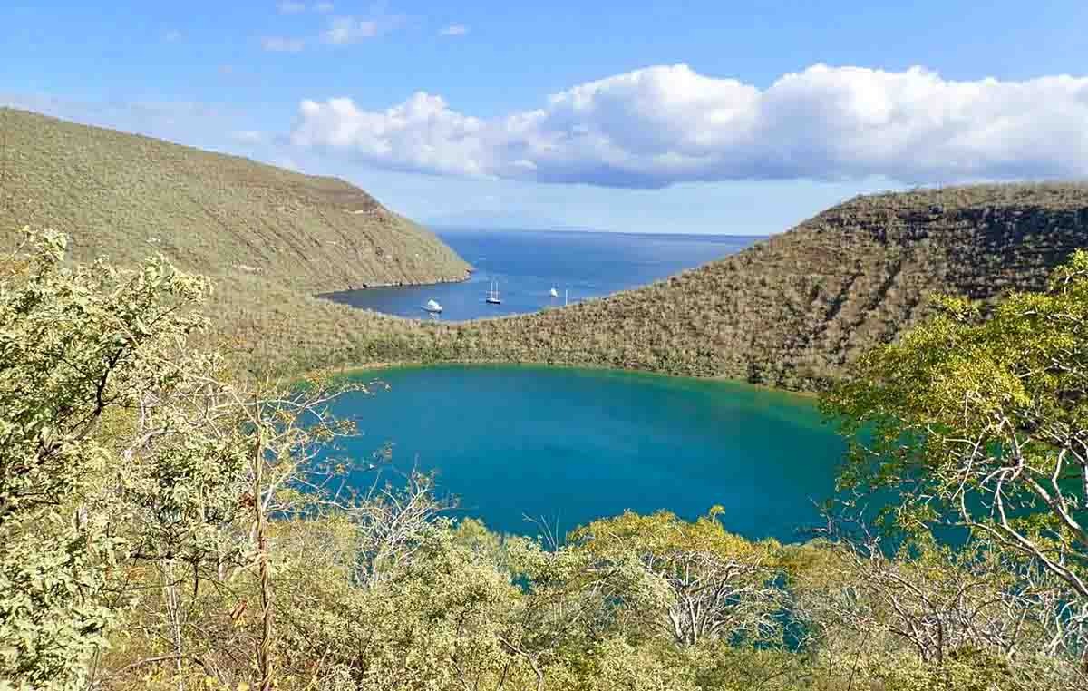 Galapagos Cruise & Travel Itinerary 5 day West Islands
