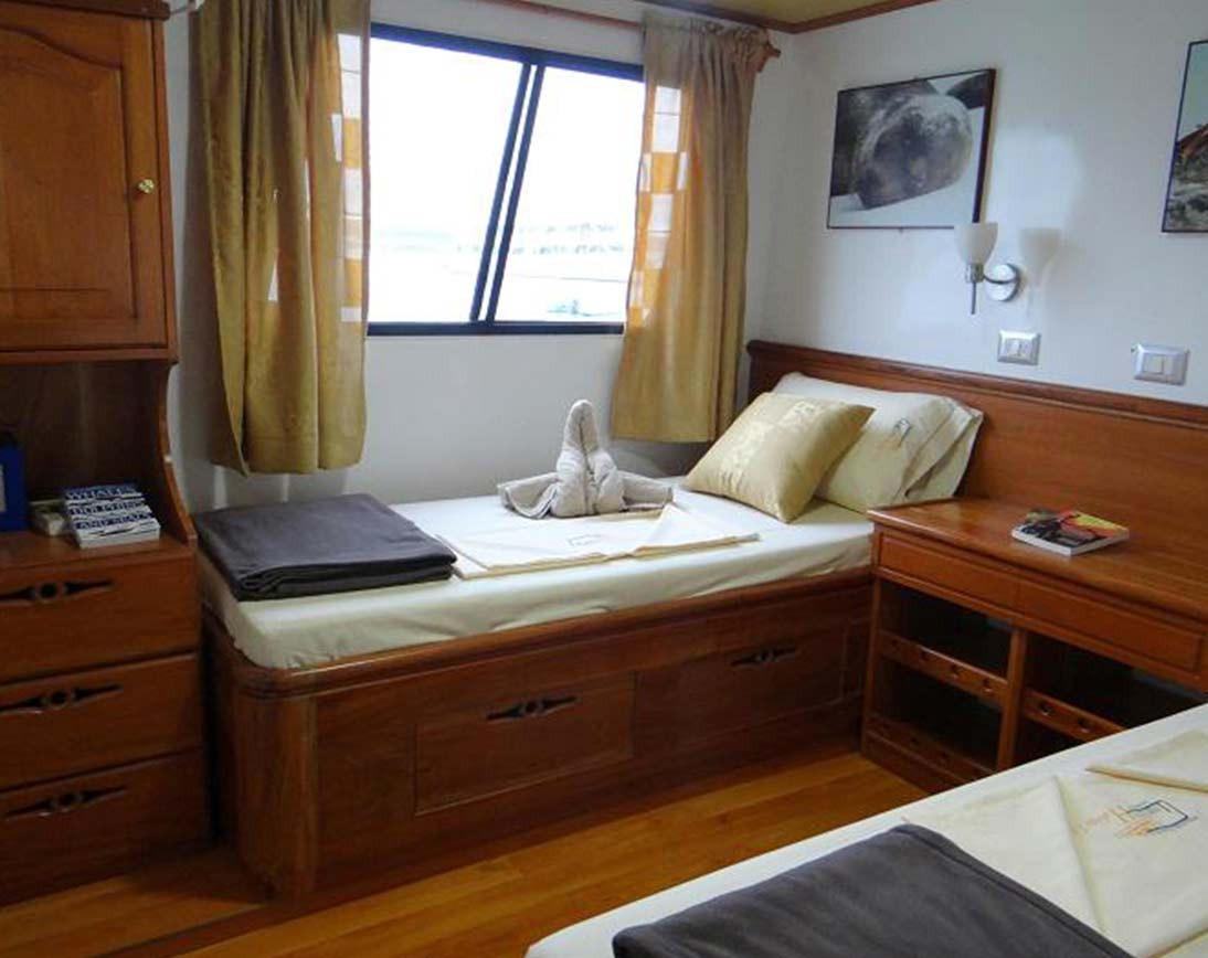 Bedroom | Angelito Yacht