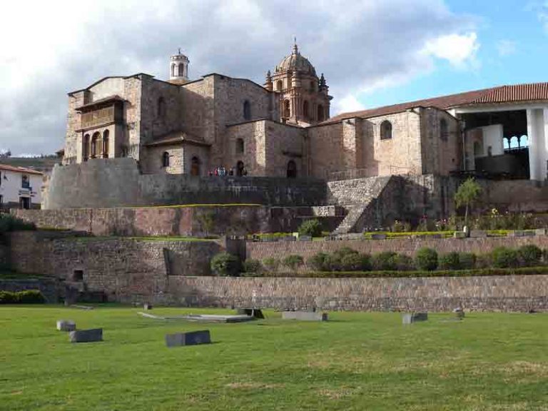 Visit the Convent of Santo Domingo Temple | Peru