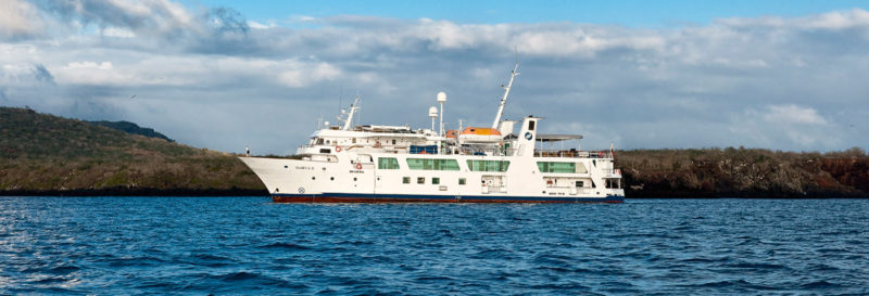  Galapagos | Expedition ships or small yachts?