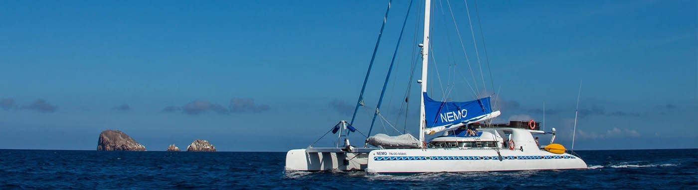 Explore Galapagos on a 8 day boat trip on board the Nemo I catamaran | Nemo I | Galapagos Tours