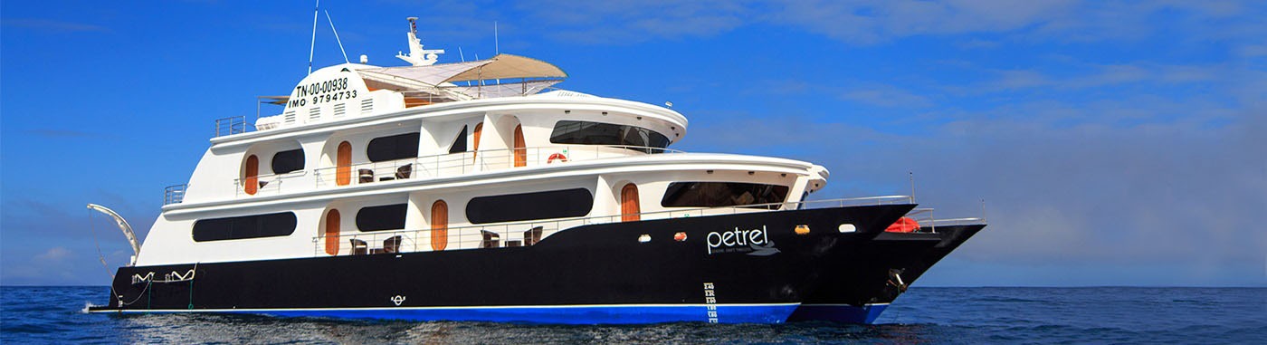 Itinerary 6 Days Cruise Western & Central Islands - Petrel Catamaran | Petrel | Galapagos Tours