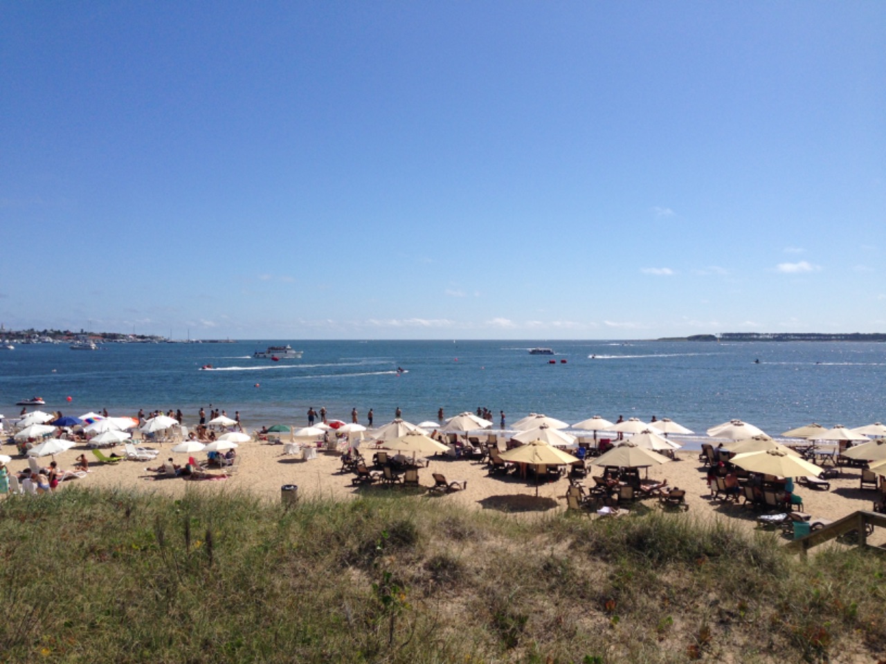 Walk along the Playa Mansa