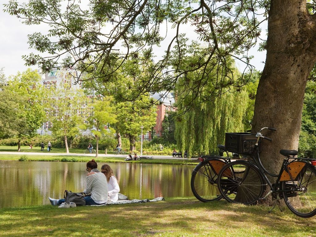 Cycle in Vondelpark