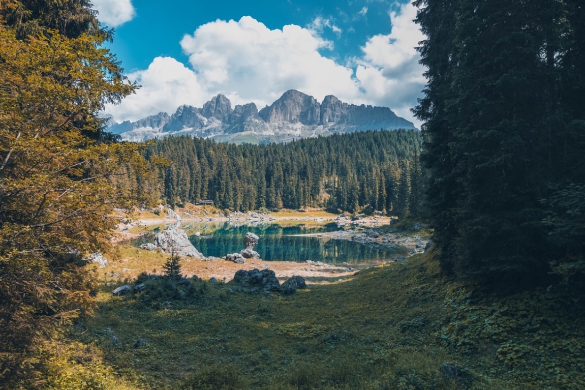 Go to the Carezza lake