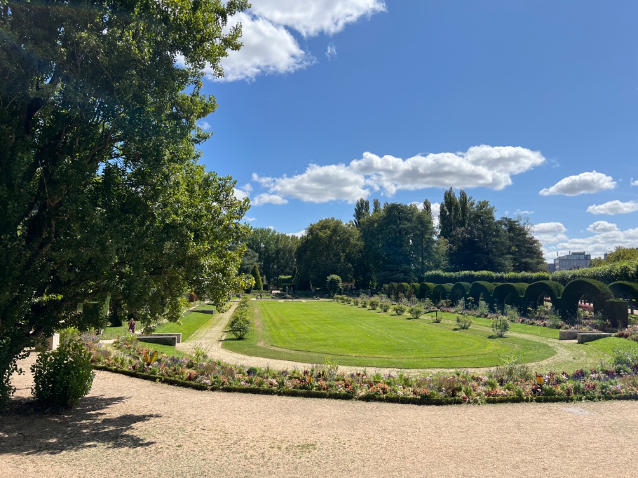 Visit Jardin des Prés Fichaux