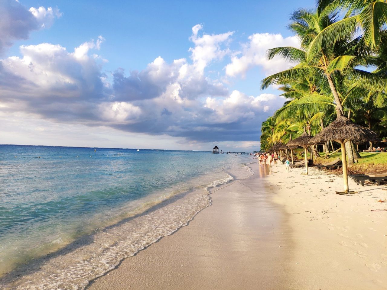Relax in Trou aux Biches