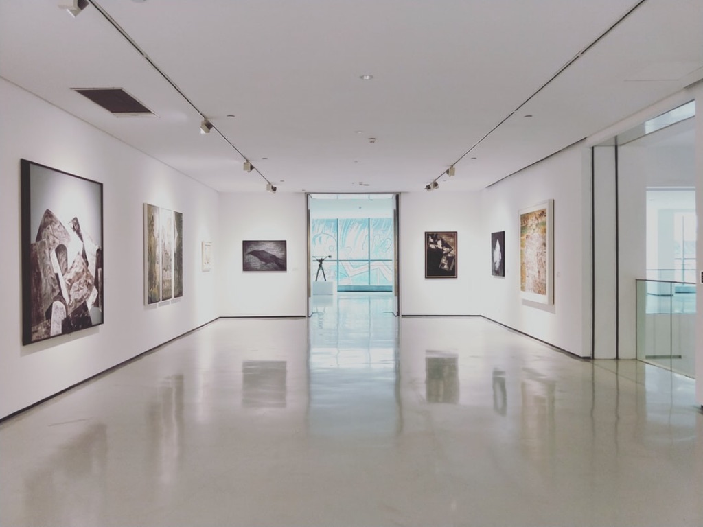 Visit the Saachit gallery
