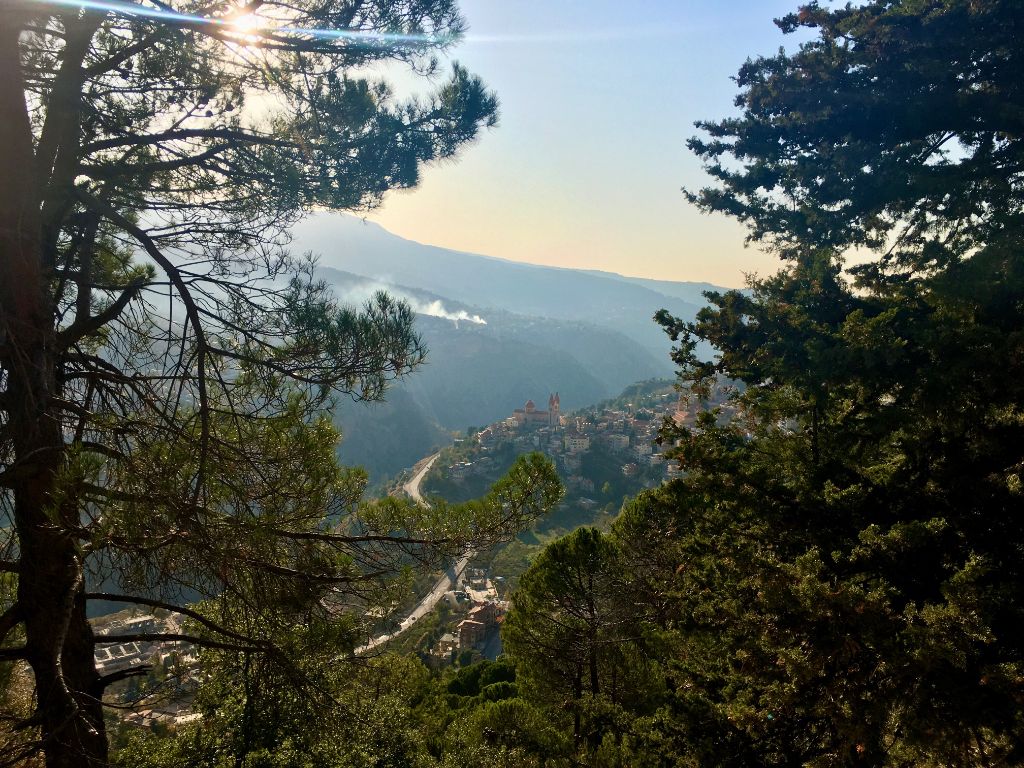 Walk around Qadisha Valley