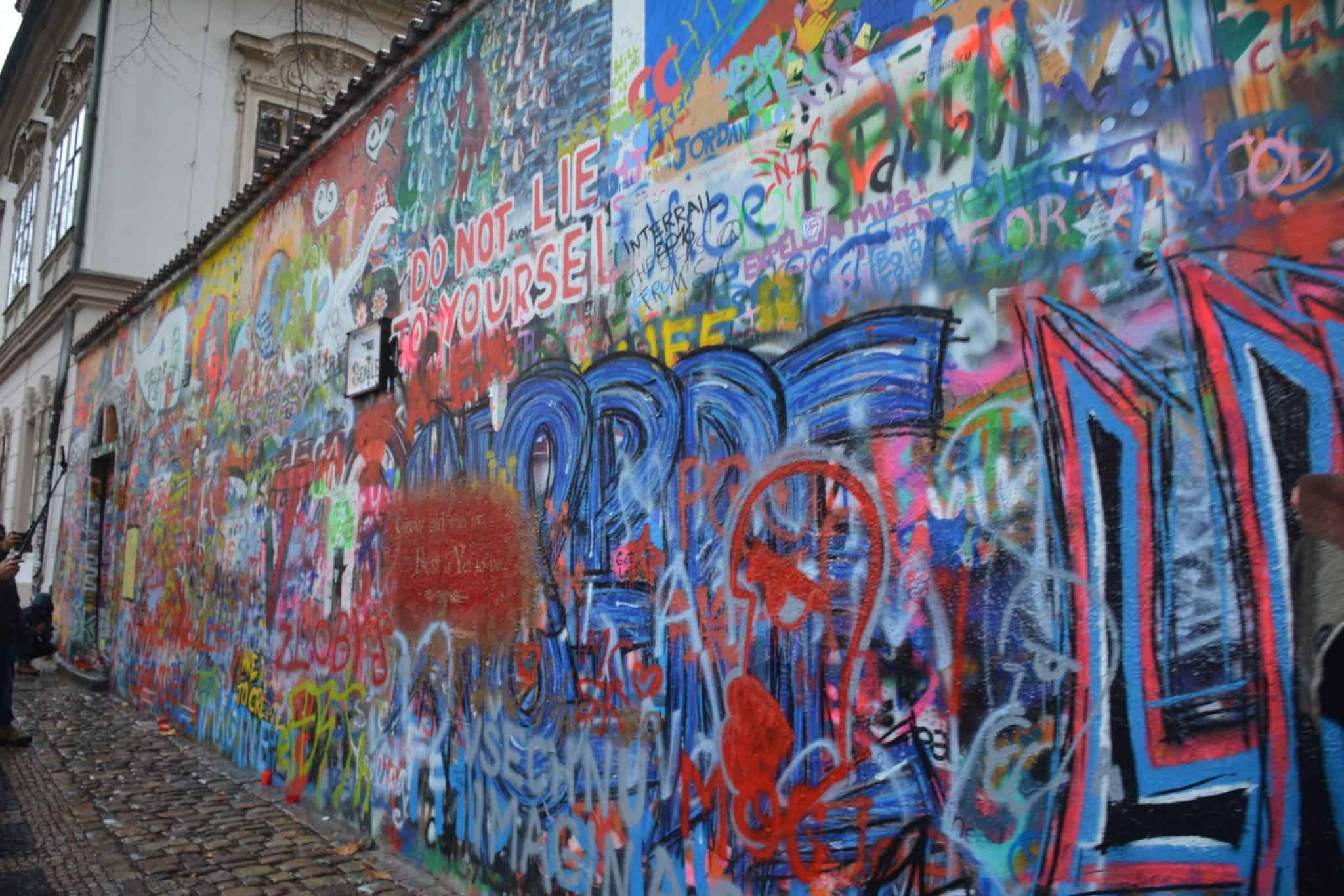 John Lennon Wall in de hoofdstad van Tsjechië