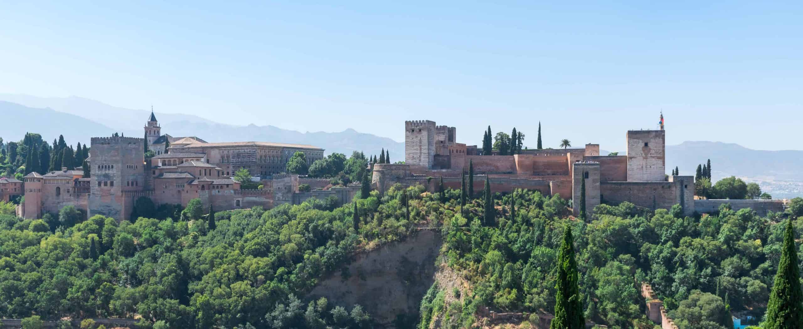 Dagtrips vanuit Sevilla: het Alhambra bezoeken 