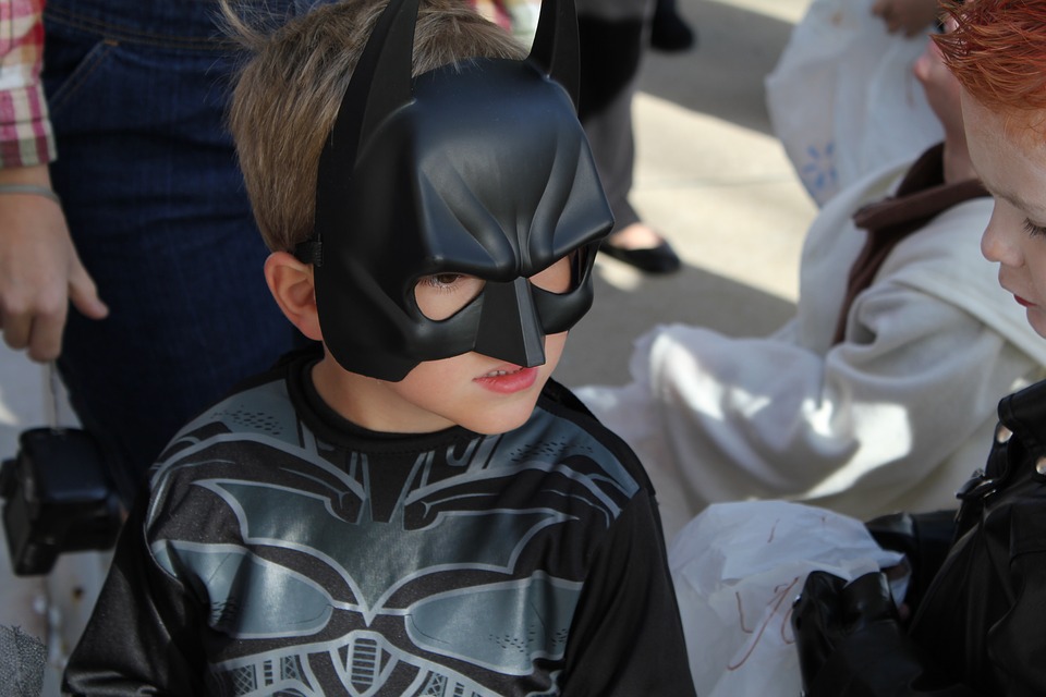 Costumes can impact eye health unless parents take action on Halloween.
