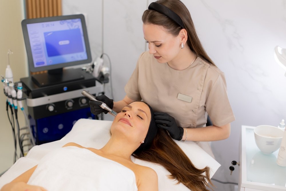 Microneedling_With_PRP.jpeg