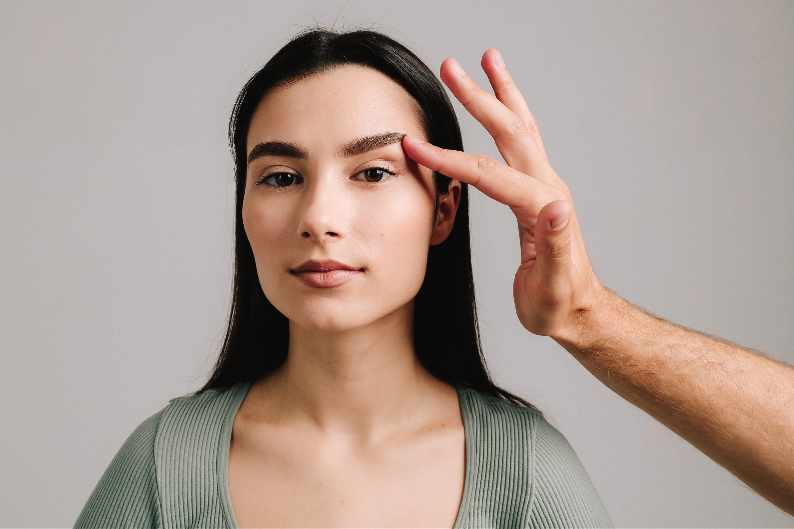 Blepharoplasty eyelids surgery to manage sagging eyebrows